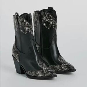 size 10 boots worn once at concert